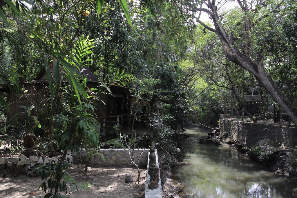 Rumah Senjakala Bantul Esterno foto